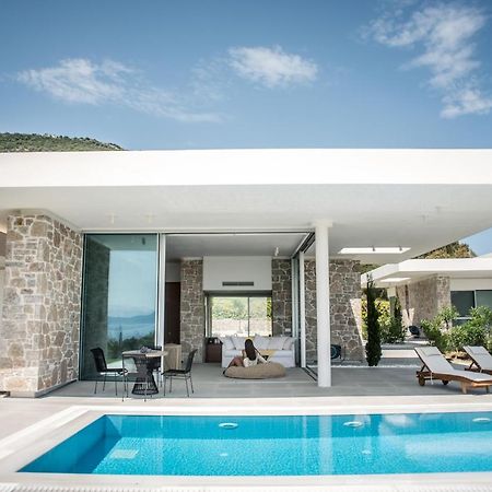 Varko Luxury Suites Paleros 外观 照片