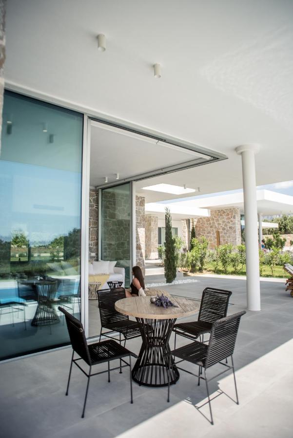 Varko Luxury Suites Paleros 外观 照片