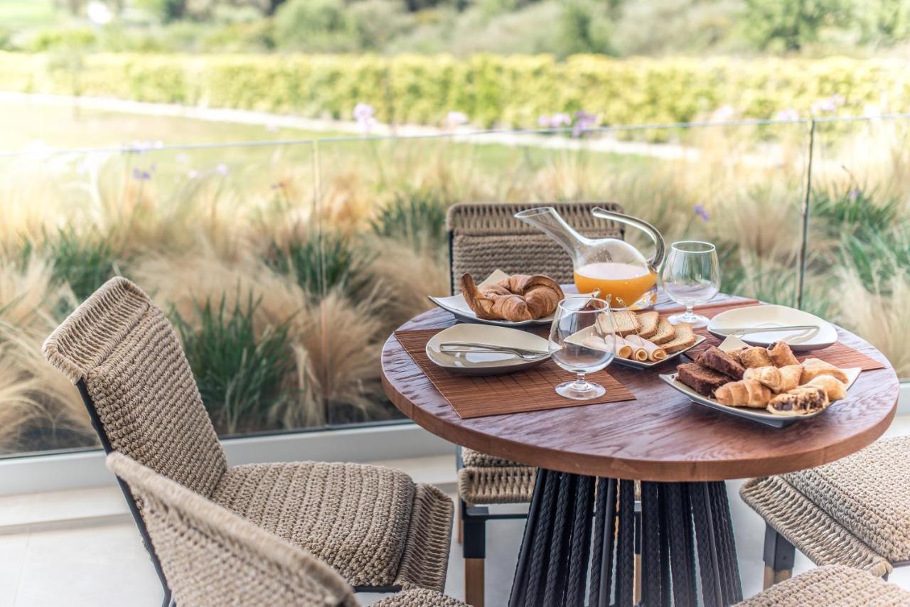 Varko Luxury Suites Paleros 外观 照片