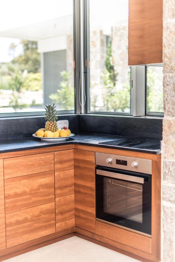 Varko Luxury Suites Paleros 外观 照片