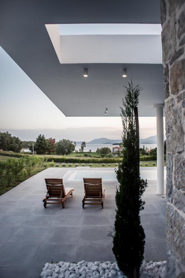 Varko Luxury Suites Paleros 外观 照片