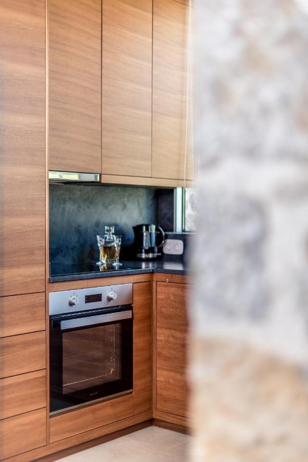 Varko Luxury Suites Paleros 外观 照片